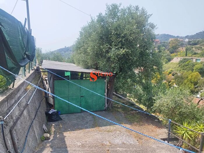 Casa monolocale in vendita in Imperia