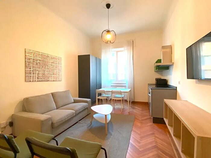 Appartamento trilocale in affitto in Via Sofonisba Anguissola, Milano