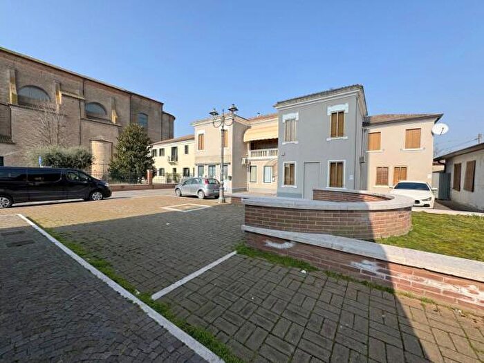 Casa con 6 locali in vendita in Via Roma, Porto Viro