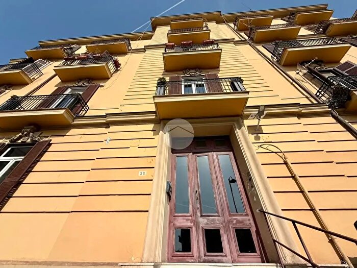 Appartamento trilocale in affitto in Viale Maria Cristina di Savoia, Napoli