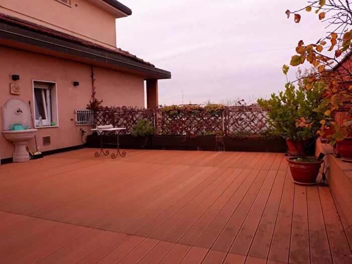 Casa trilocale in affitto in Via Andrémarie Ampère, Casoretto, Milano