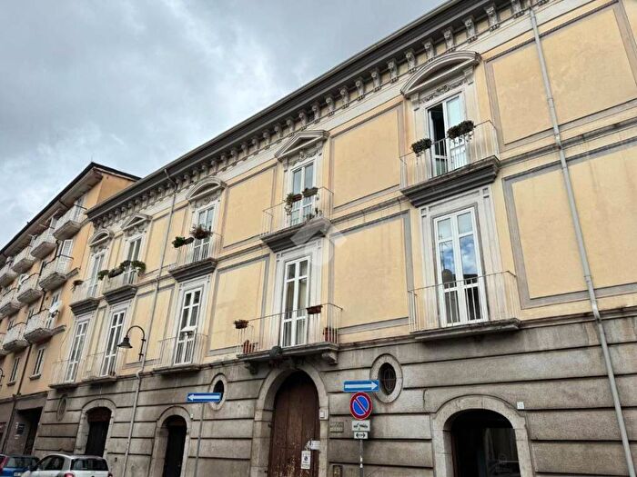 Appartamento bilocale in affitto in VIA PARTENIO, Centro Storico, Avellino