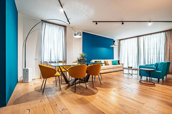 Appartamento trilocale in vendita in Via Lascaris, Torino