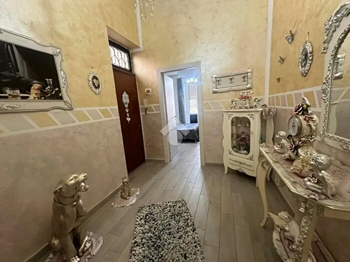 Appartamento trilocale in vendita in Via Agostino Gallo, Palermo