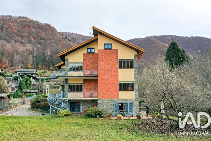 Casa con 8 locali in vendita in Via Vernetto, Ceres