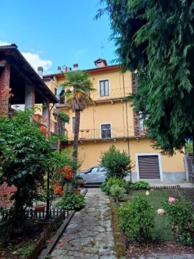 Appartamento con 5 locali in vendita in Via Garibaldi, Garessio