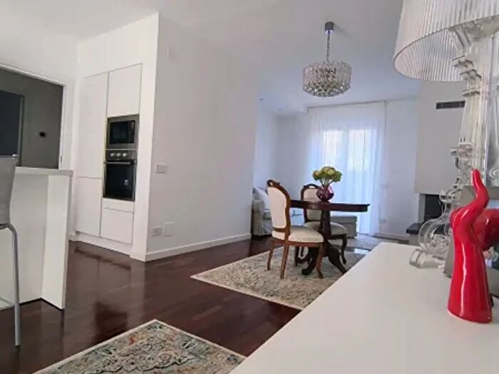 Appartamento trilocale in vendita in Via Gaetano Andria, Giffoni Valle Piana