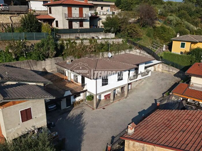 Casa quadrilocale in vendita in Via Galli, Paratico