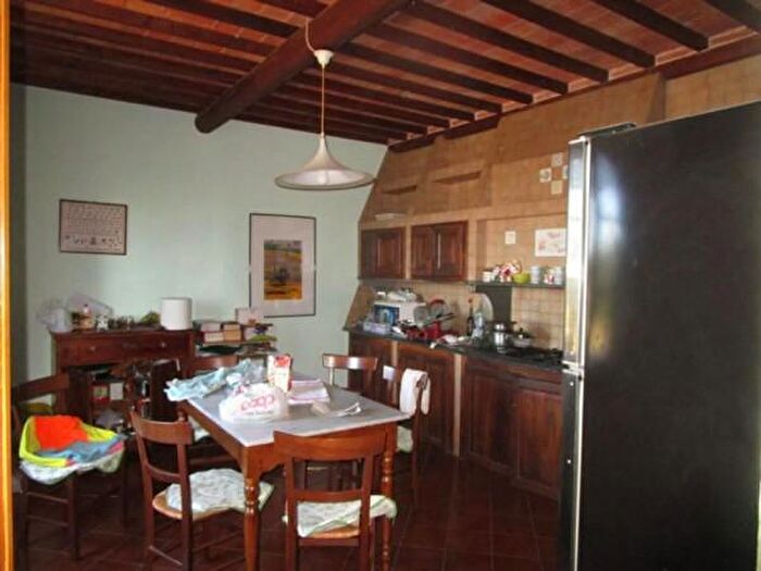 Casa con 6 locali in vendita in Castelnuovo Berardenga