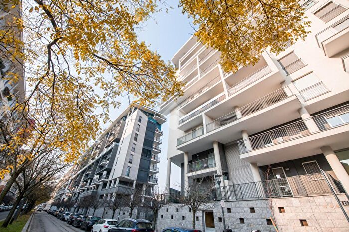 Appartamento bilocale in affitto in Via del Futurismo, Milano