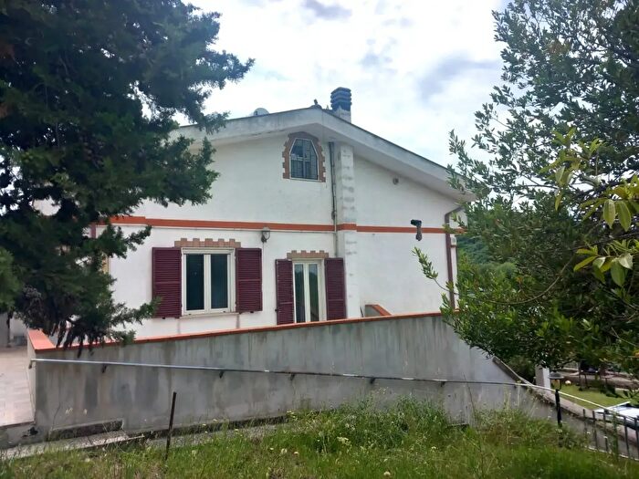 Casa quadrilocale in vendita in Via della Valle, San Gregorio Da Sassola