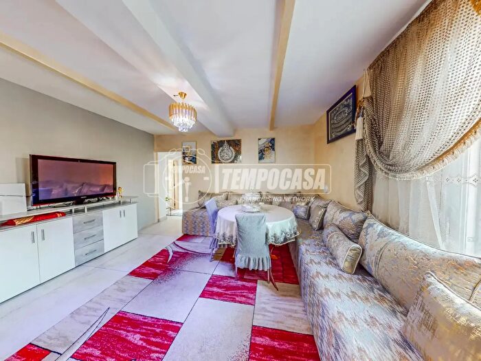 Appartamento con 5 locali in vendita in XXIV Maggio a, San Cesario Sul Panaro