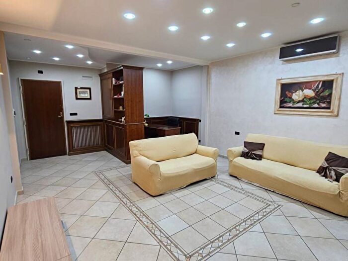 Appartamento trilocale in affitto in Via Nazionale delle Puglie, Parco Piemonte, Pomigliano dArco