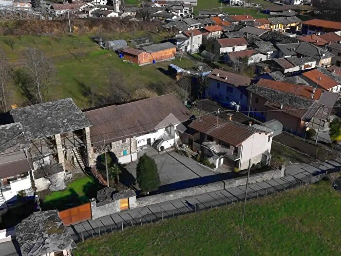 Casa con 9 locali in vendita in Via Pretta, Sanfront