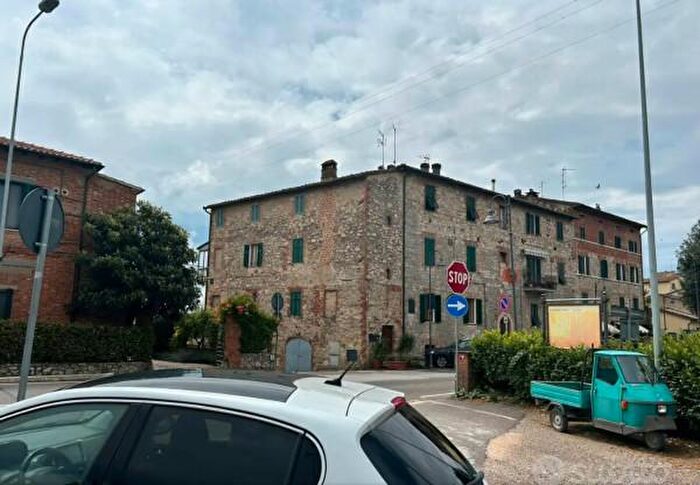 Appartamento trilocale in vendita in Via del Chianti, Castelnuovo Berardenga