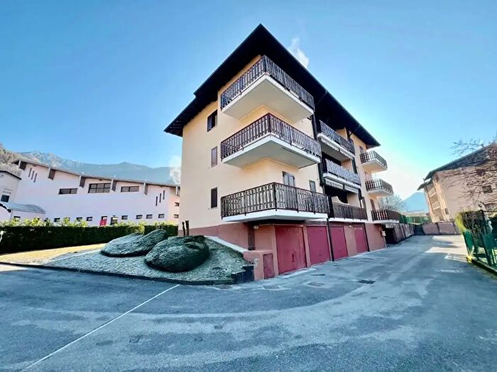 Appartamento bilocale in vendita in Via Valleggio, Introbio