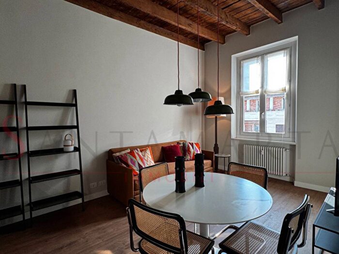 Appartamento trilocale in affitto in Via Luigi Settembrini, Buenos Aires, Milano