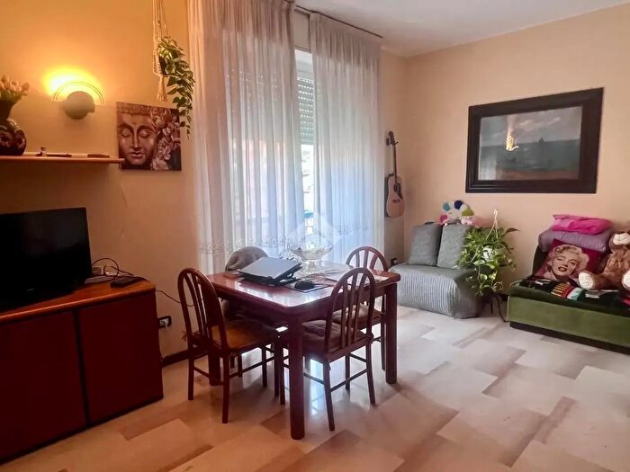 Appartamento bilocale in vendita in Via Ovada, Milano