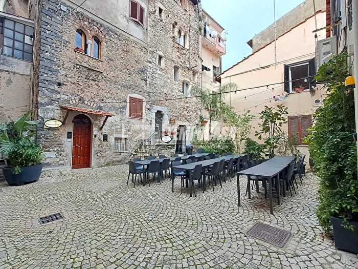 Appartamento bilocale in vendita in Via Campo dei Fiori, Terracina