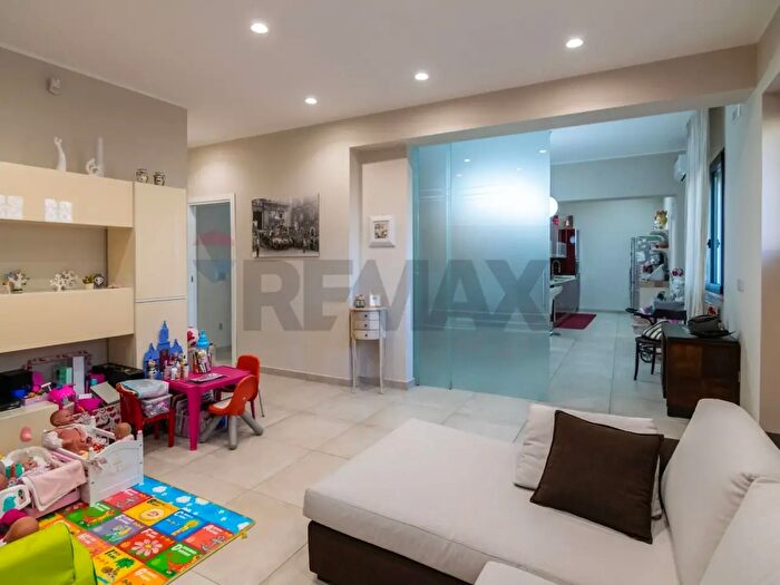Casa con 5 locali in vendita in Via Vittorio Emanuele II, Acireale