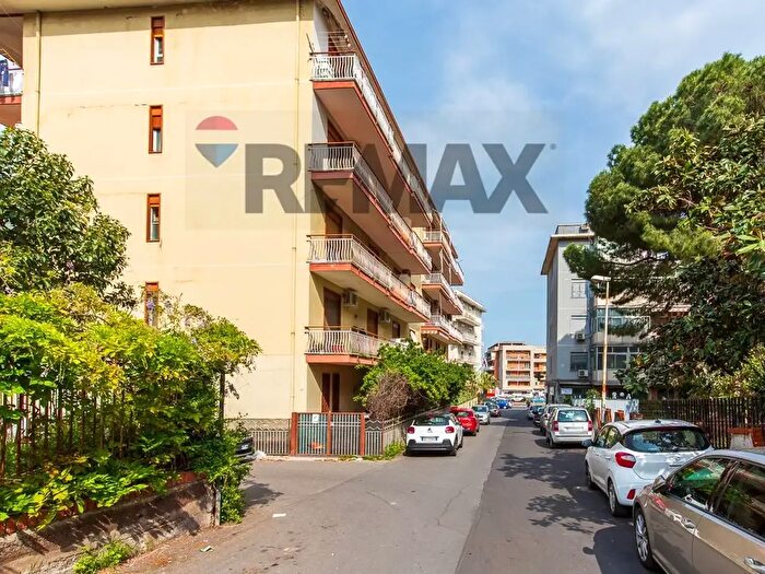 Appartamento quadrilocale in vendita in Via Paolo Orsi, Gravina Di Catania