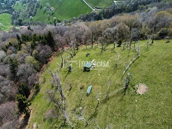 Casa bilocale in vendita in Via Sponda, Vigolo