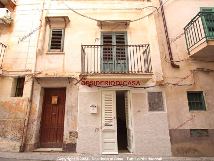 Casa trilocale in affitto in Via Baronio Manfredi, Centro, Monreale