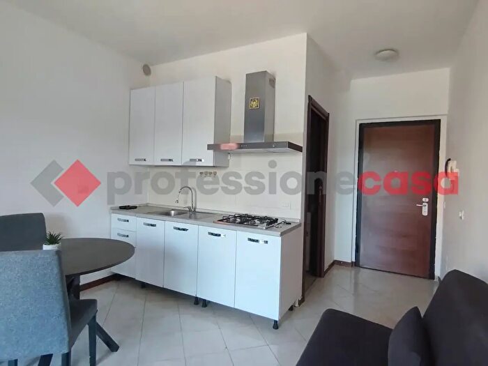 Appartamento bilocale in affitto in Via Imbonati, Milano