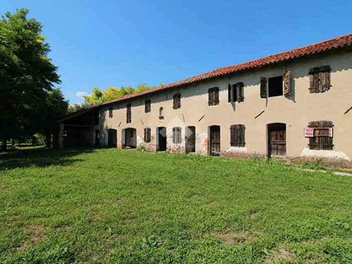 Casa quadrilocale in vendita in Via Rosa, Gorgo Al Monticano