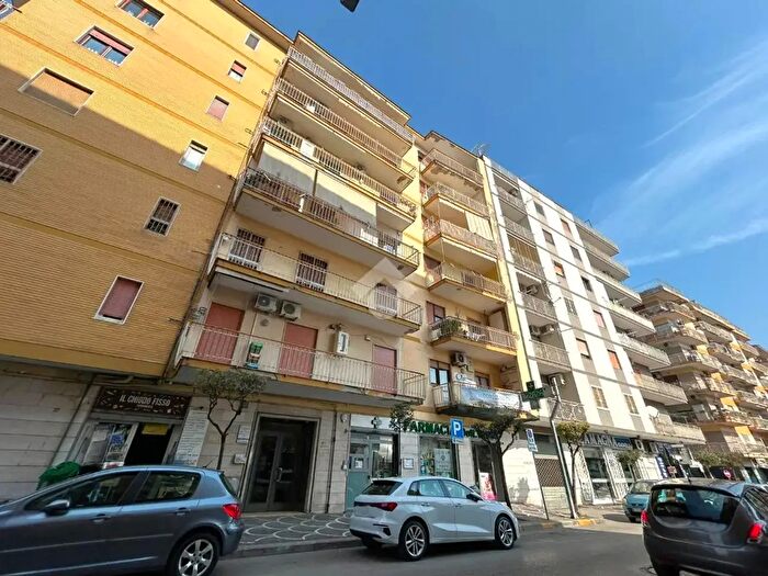 Appartamento trilocale in vendita in Via Pio XII, Casoria