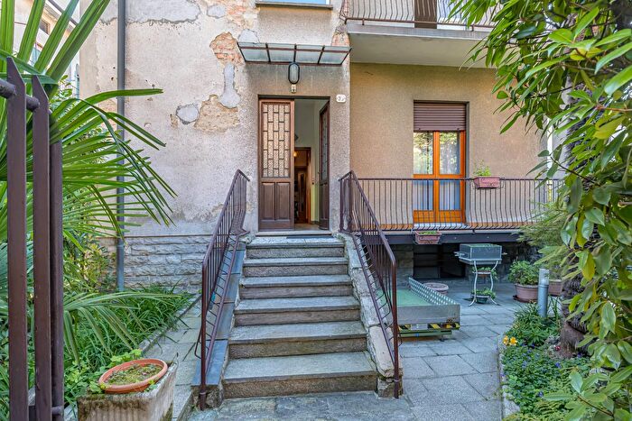 Case in Vendita e in Affitto - 2