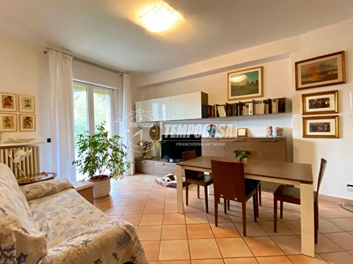 Appartamento trilocale in vendita in Lecco