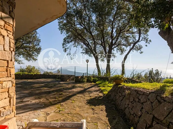 Casa con 11 locali in vendita in Via della Pace, Castiglione Della Pescaia