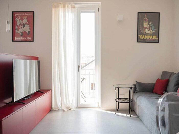 Appartamento bilocale in affitto in Via Giacomo Watt, Barona, Milano