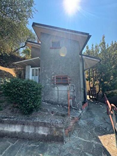 Casa bilocale in vendita in Località Colla, Carasco