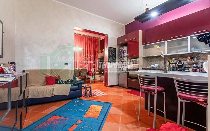 Appartamento trilocale in vendita in Via Monte Grappa, Lainate