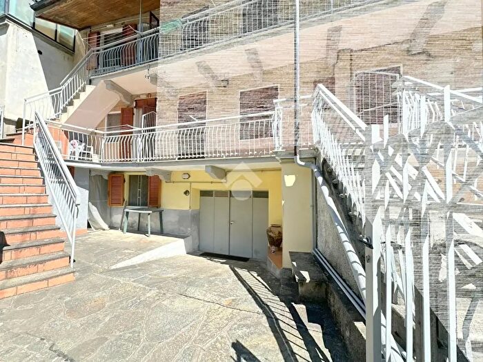 Casa quadrilocale in vendita in Frazione Viglietti, San Giorio Di Susa
