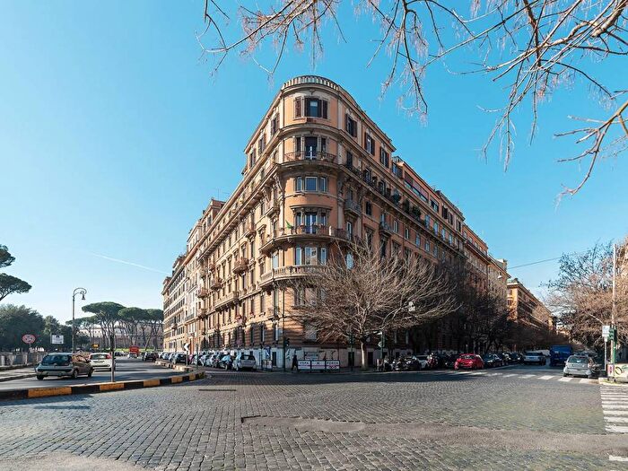 Appartamento trilocale in affitto in Via Crescenzio, Borgo, Roma