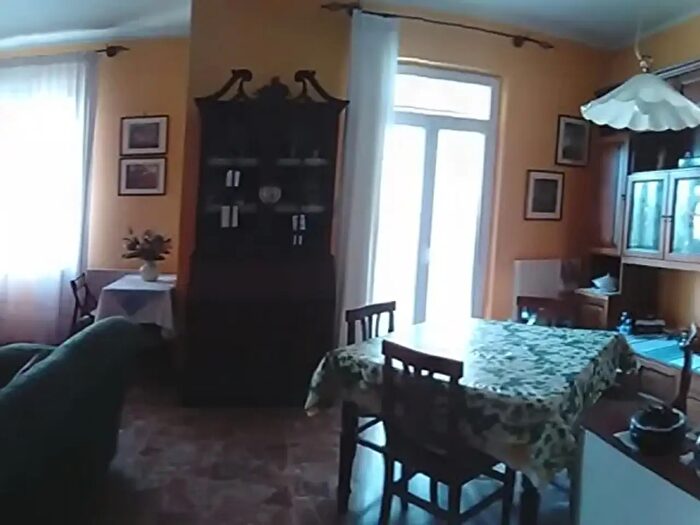 Casa con 7 locali in vendita in Vezzano Ligure