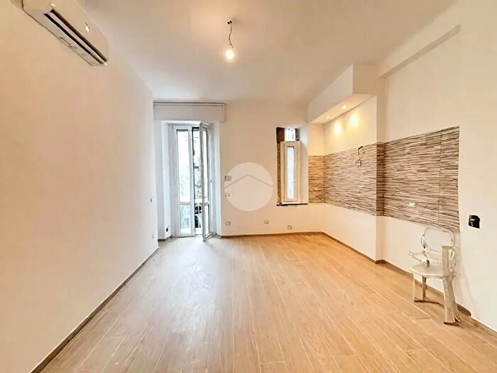 Appartamento bilocale in vendita in Viale Giovanni da Cermenate, Milano