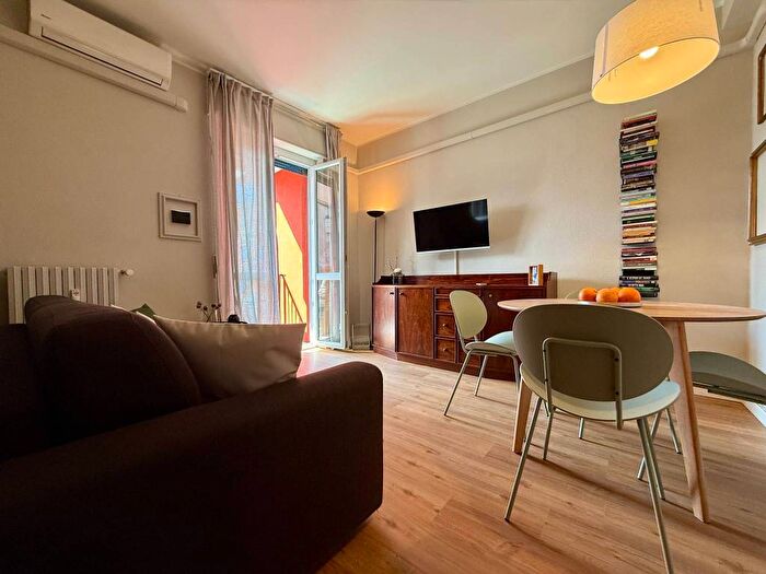 Appartamento bilocale in affitto in Via Arcivescovo Romilli, Corvetto, Milano