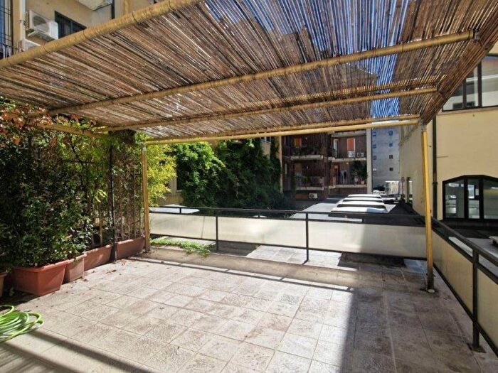 Appartamento bilocale in affitto in Via Valparaiso, Solari, Milano