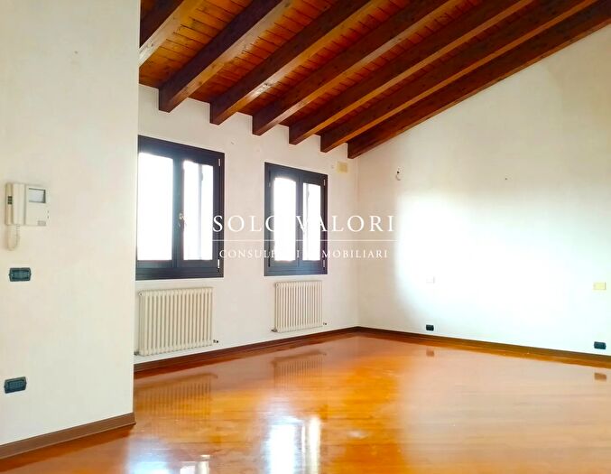 Casa quadrilocale in vendita in Vedelago