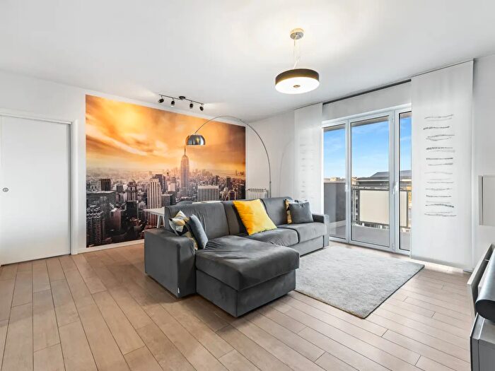 Appartamento trilocale in vendita in Via Caduti di Marcinelle, Milano