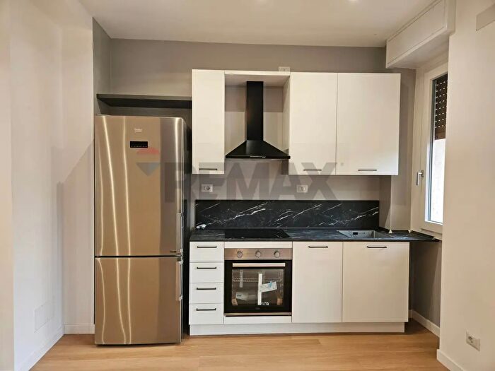 Appartamento bilocale in affitto in PLe Siena, Milano