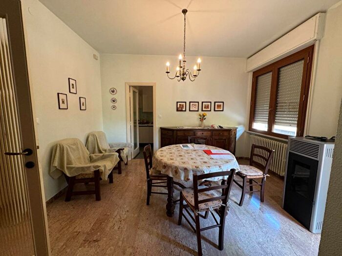 Appartamento quadrilocale in affitto in Viale Gaetano Bernabei, Bastia, Bastia Umbra