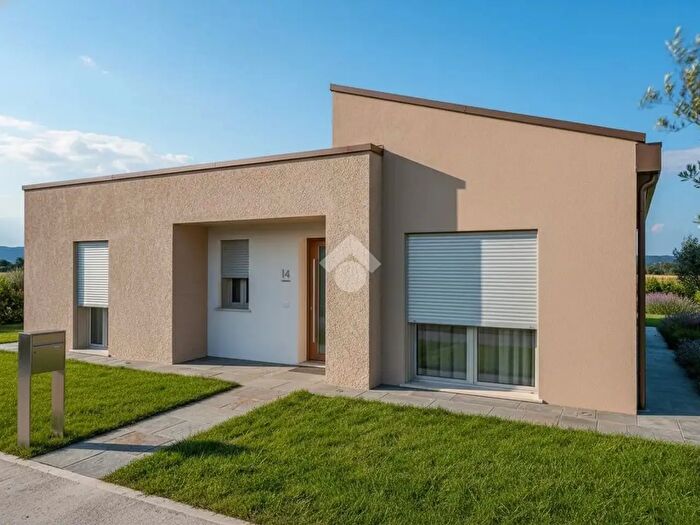 Casa quadrilocale in vendita in Via Palù Inferiore, Brugine