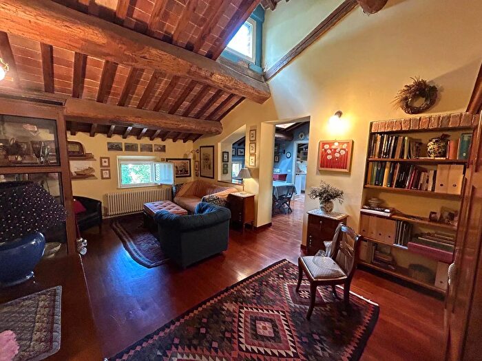 Appartamento con 5 locali in vendita in Siena