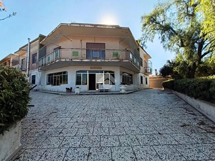 Appartamento quadrilocale in vendita in Via Salemi, Mazara Del Vallo