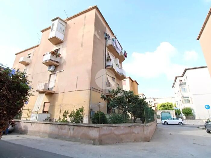 Appartamento trilocale in vendita in Via Catullo, Trapani
